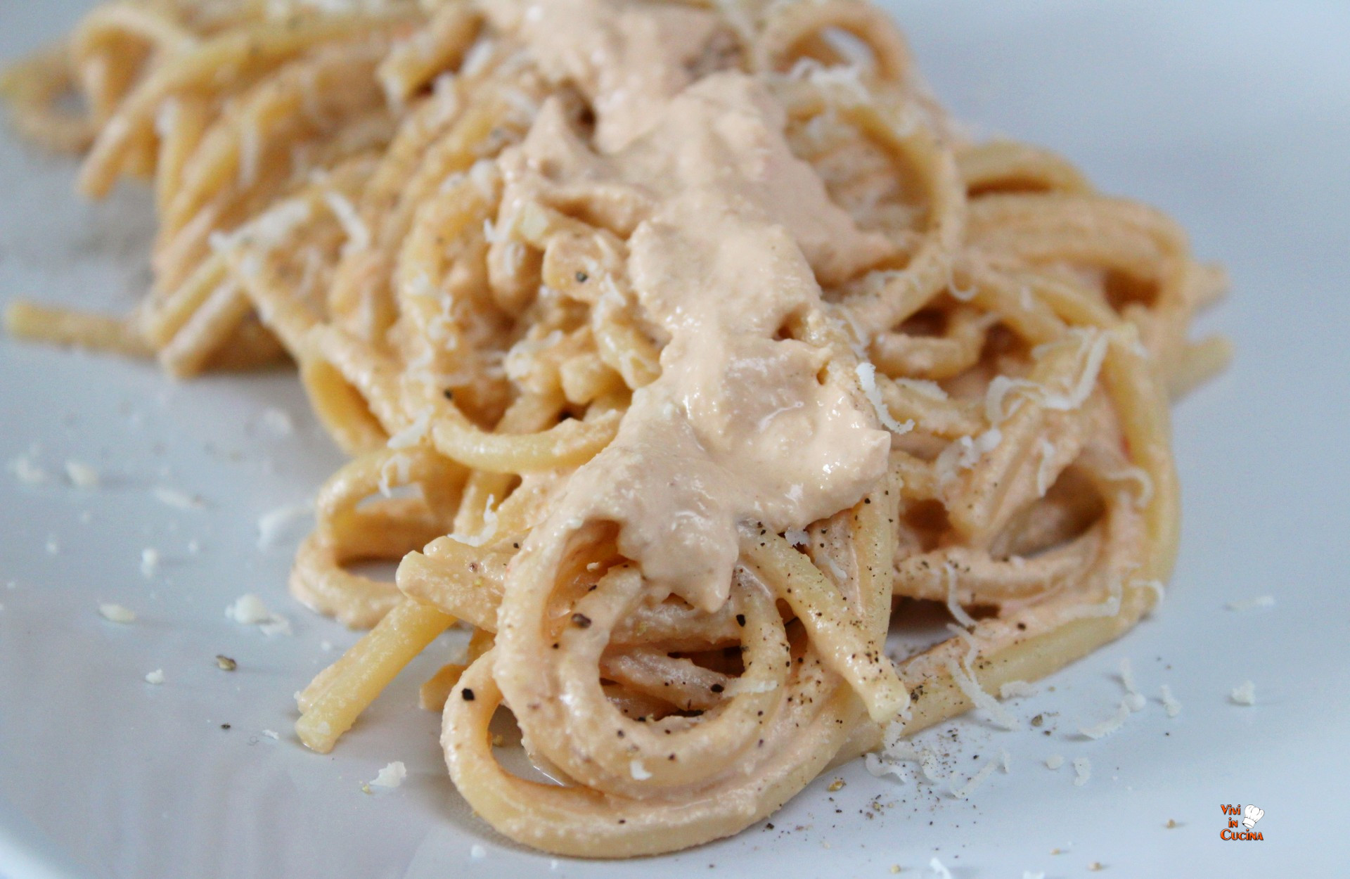 pasta ricotta noci e pomodorini