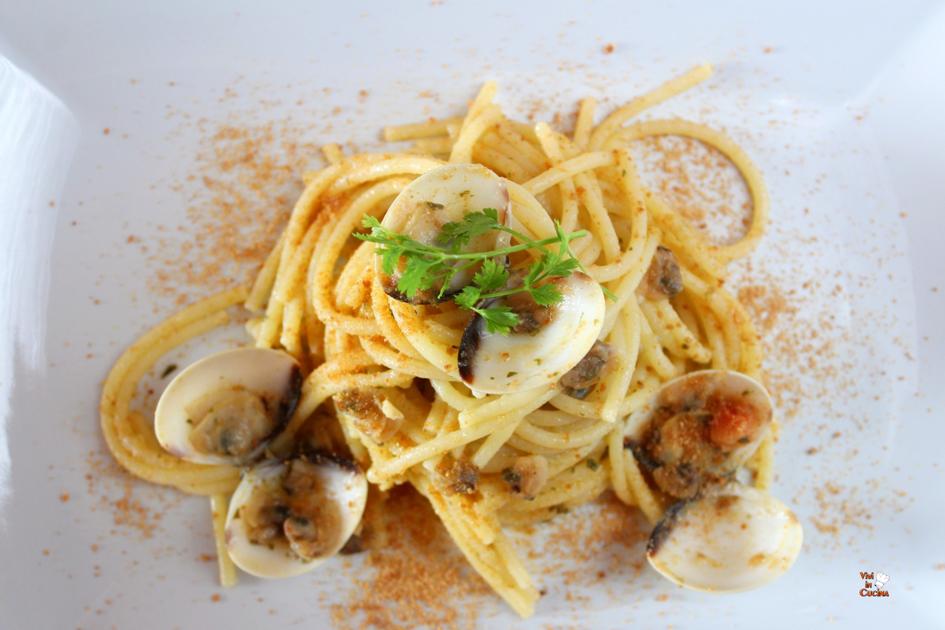 pasta con vongole e bottarga